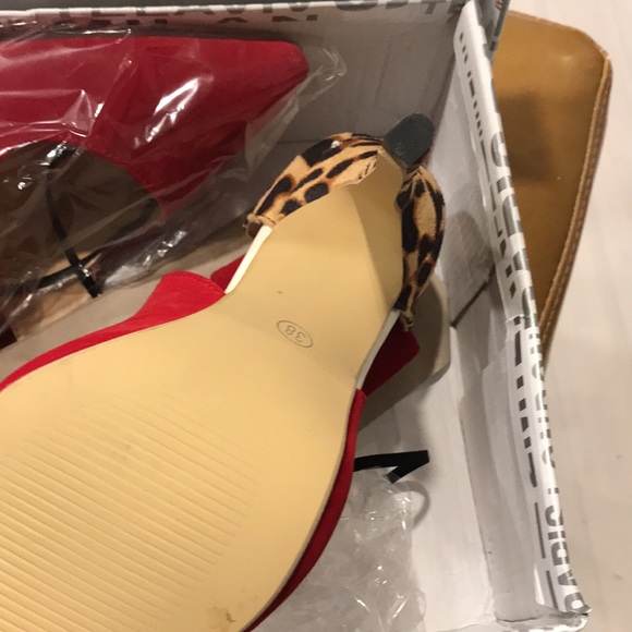 Heels - Picture 3 of 4